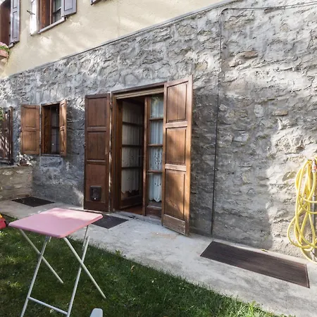 Refuge En Bois - Center And Parking Daire